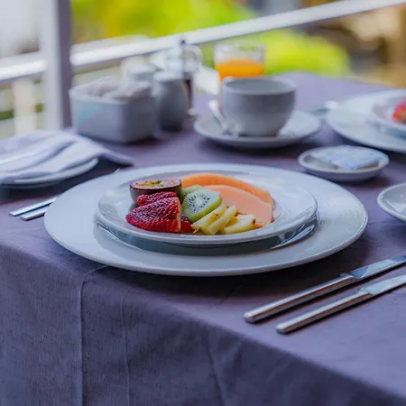 לינה וארוחת בוקר Quinta Do Mar