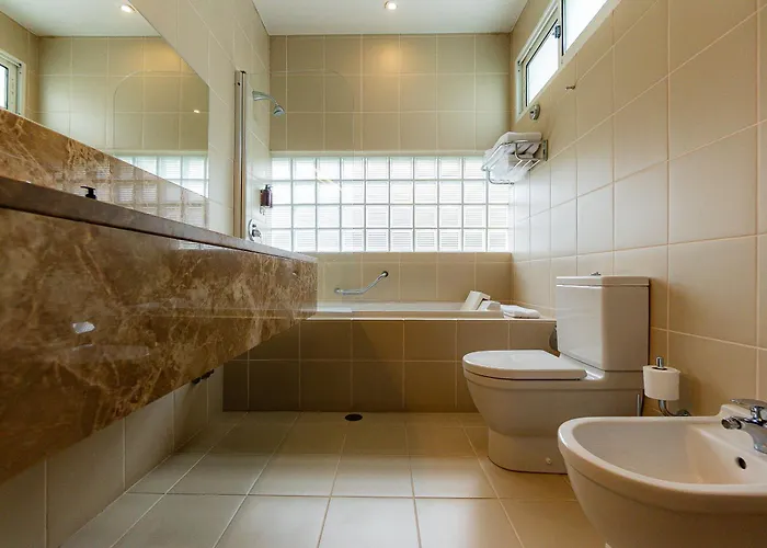 Quinta Do Mar Bed and Breakfast